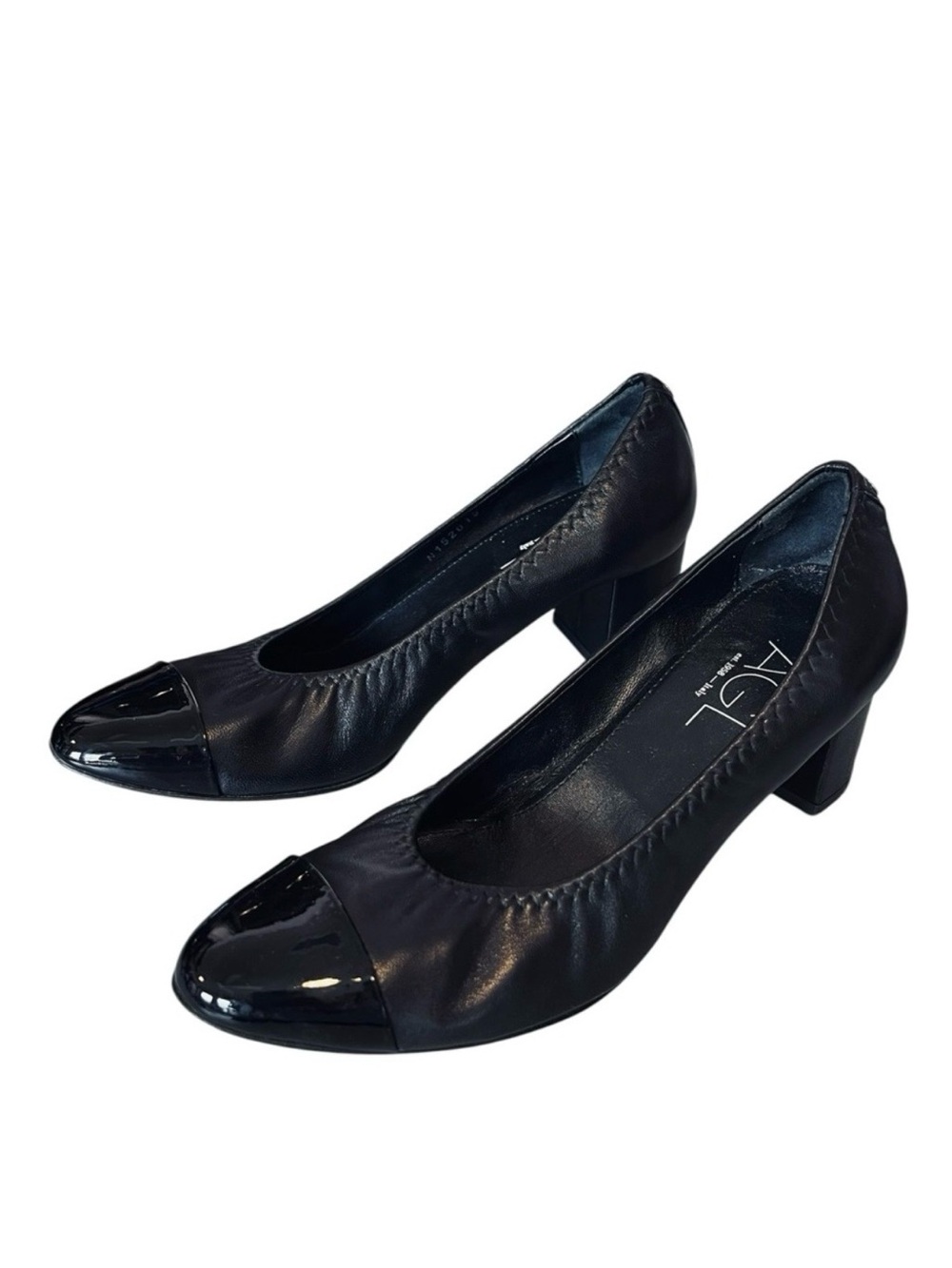 AGL Attilio Giusti Leombruni Women’s Sz 7.5 Black Leather Classic Cap Toe Pump